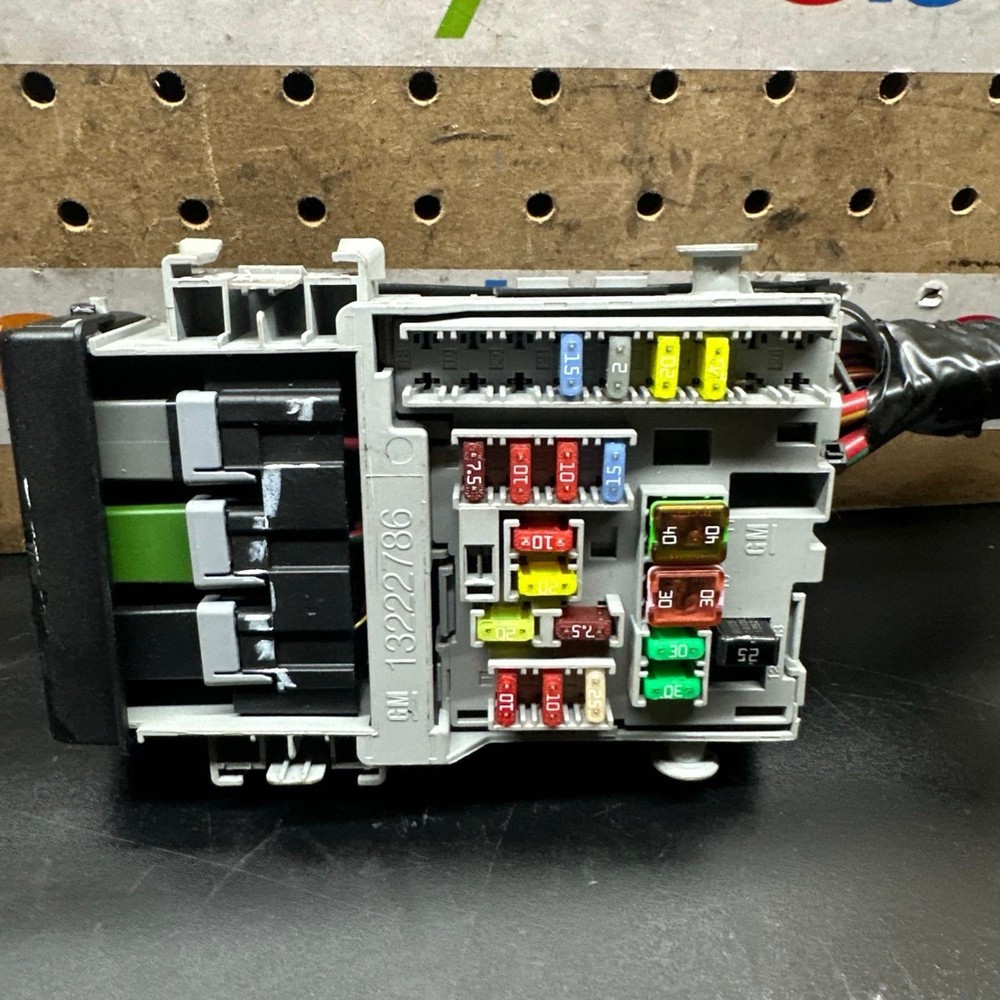 Fuse Box Interio Chevy Cruz 2012 (.2)