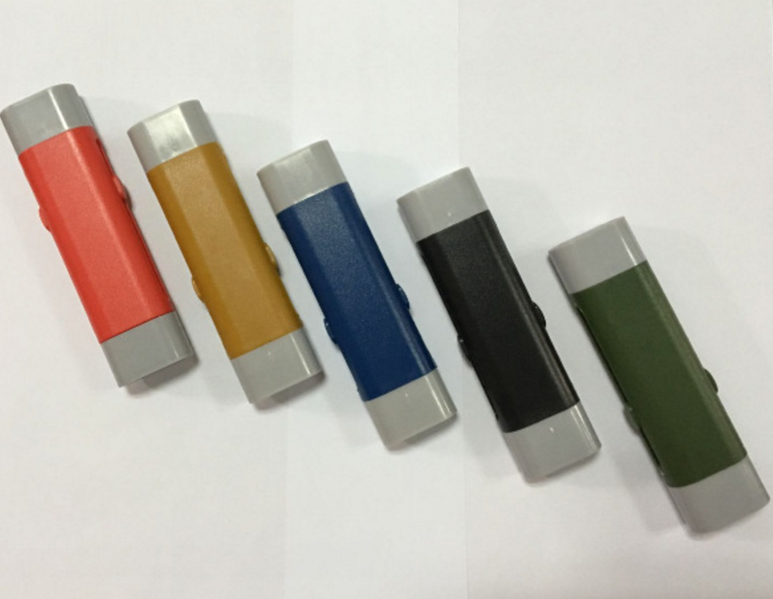 New Electrical Guitar String Cleaner Rust Remove Pen with String Lubricate