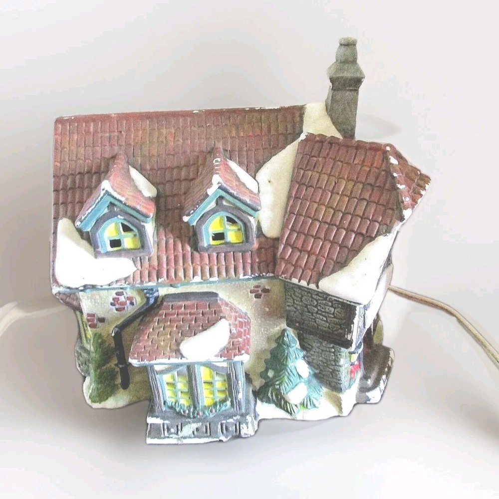 Old Country Fall / Winter Charming Light up Building