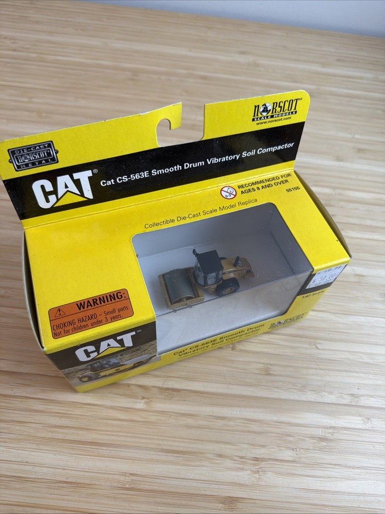 Norscot Cat CS-563E Padfoot Drum 1:87 HO scale