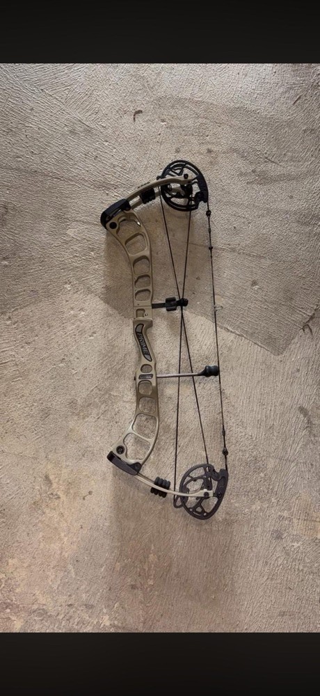 Prime Archery Logic 60#COMPOUND Bow 29"  Draw RH