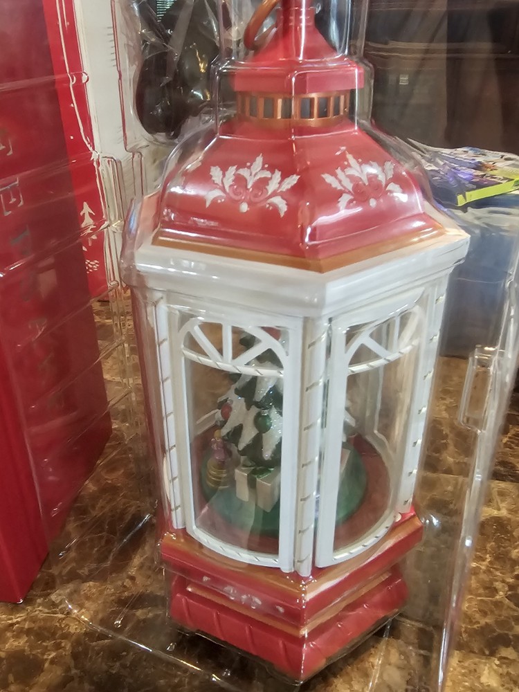 Hallmark Keepsake 2018 Christmas Lantern Table Decoration Light Sound Motion