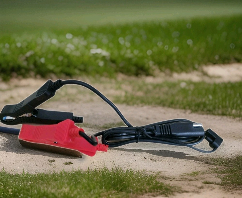 Battery jumper cables with SAE 2-pin connector