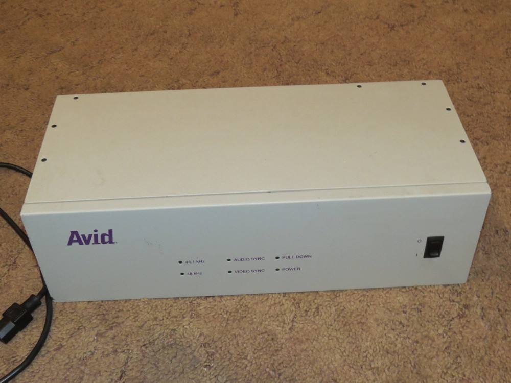 AVID 0020-00365-01 AV Breakout Audio/Video Sync Box