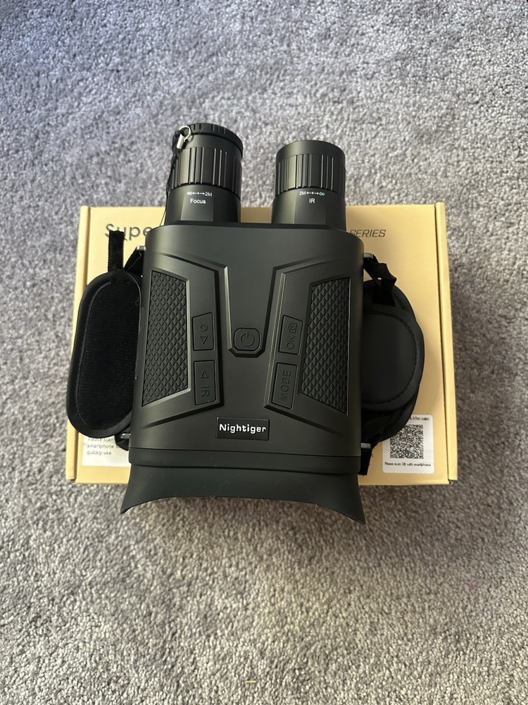 Night Vision Goggles New in Case