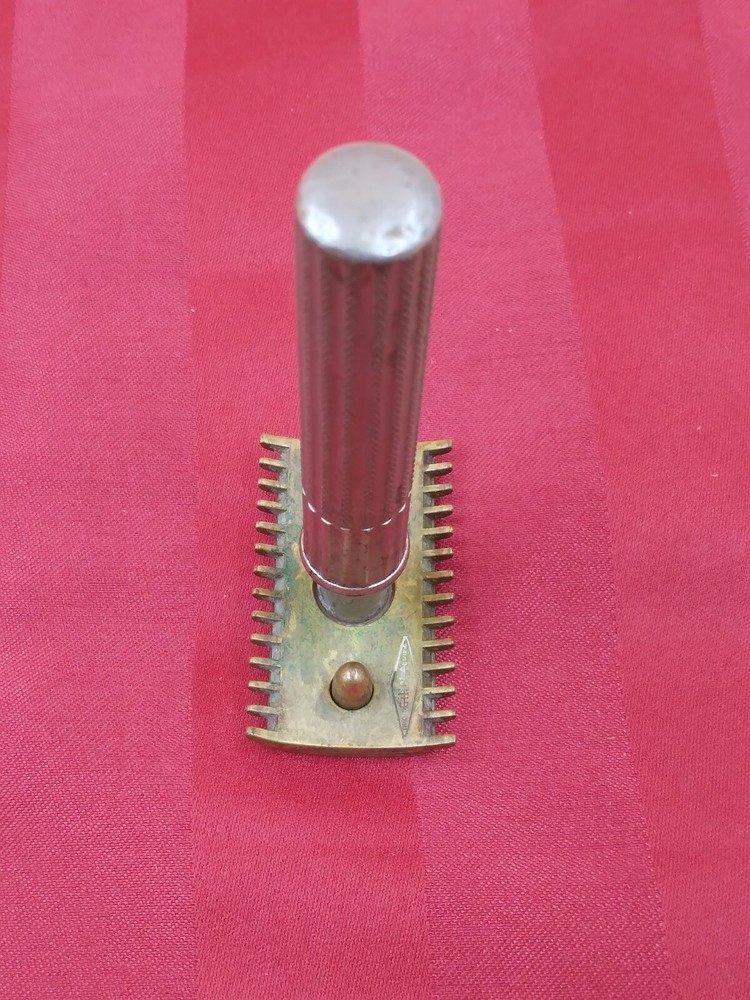 Vtg Gillette Brass Head Comb Safety Razor