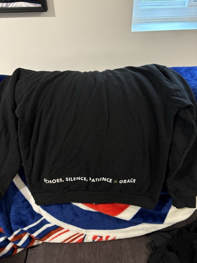 Foo Fighters Tour Hoodie - Size L