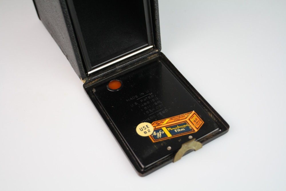 AGFA B-2 Cadet Vintage Box Camera