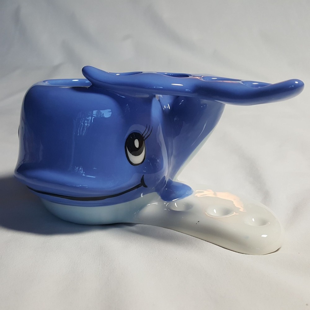 Little Blue Whale-Themed Ceramic Toothbrush Holder & Mug Set With Handle