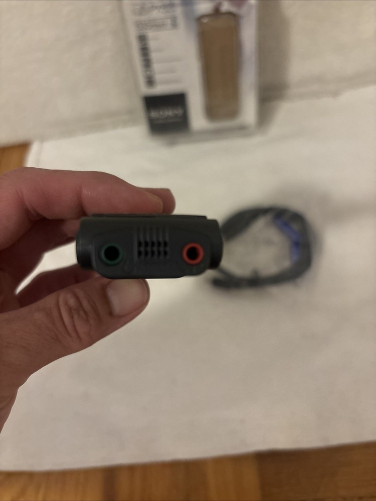 Digital Voice Recorder ICD-PX820 WORKS!