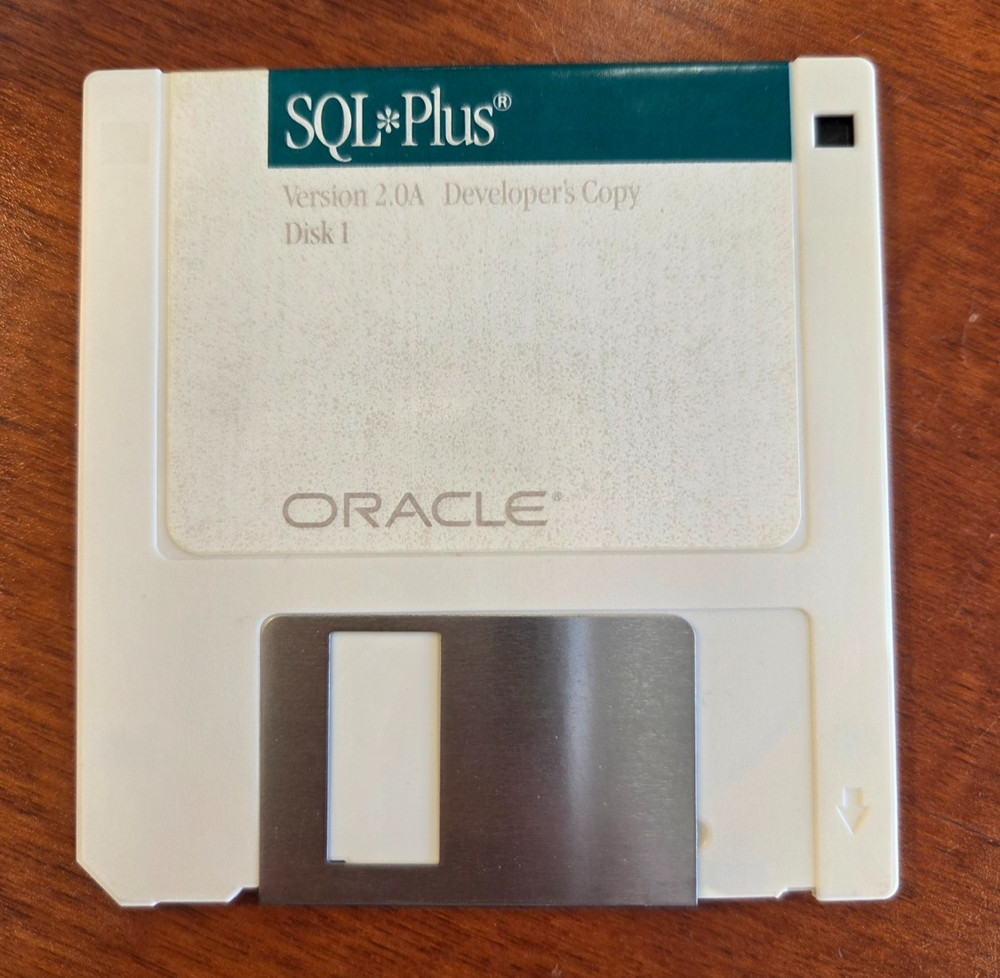 1987 Oracle Database Installation Software 3.5" Discs Total of 11 Discs