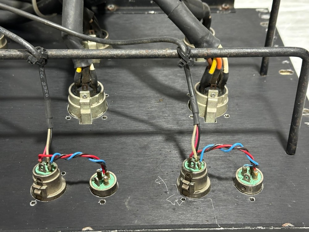 Speaker Patch Panel #4072 (One)THS