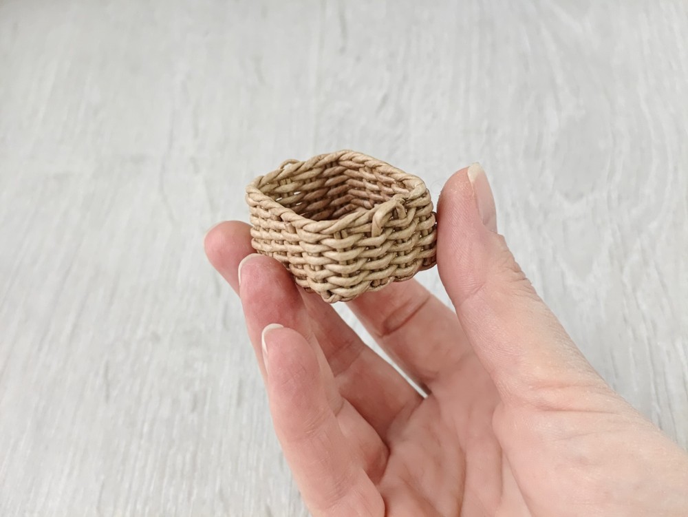 1:12 dollhouse miniature rectangular low wicker storage basket. handmade