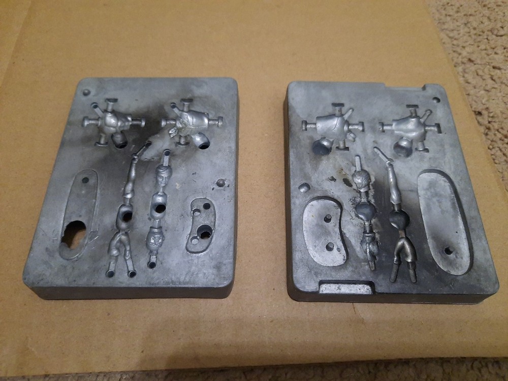 8 Complete Western World Injector Molds