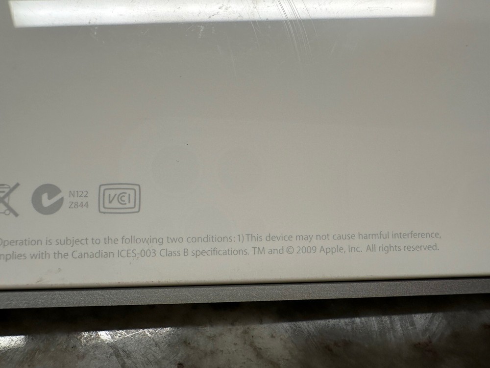 Genuine Apple Wireless Bluetooth Keyboard Model A1314