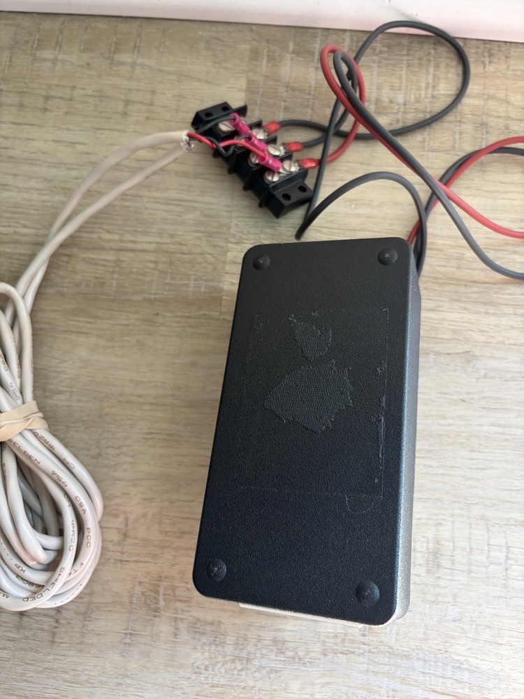 Altek Multi-Function RTD Calibrator - Altek Model 211