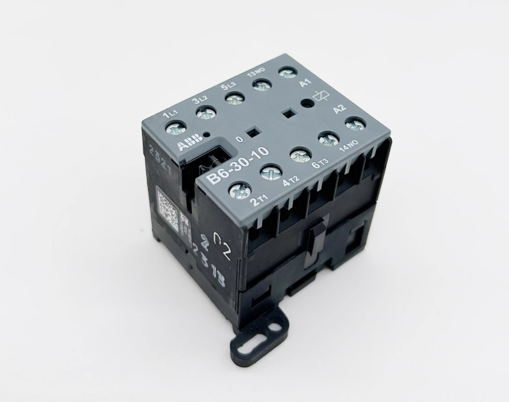 1PC New ABB AC contactor B6-30-10 AC110V #LL