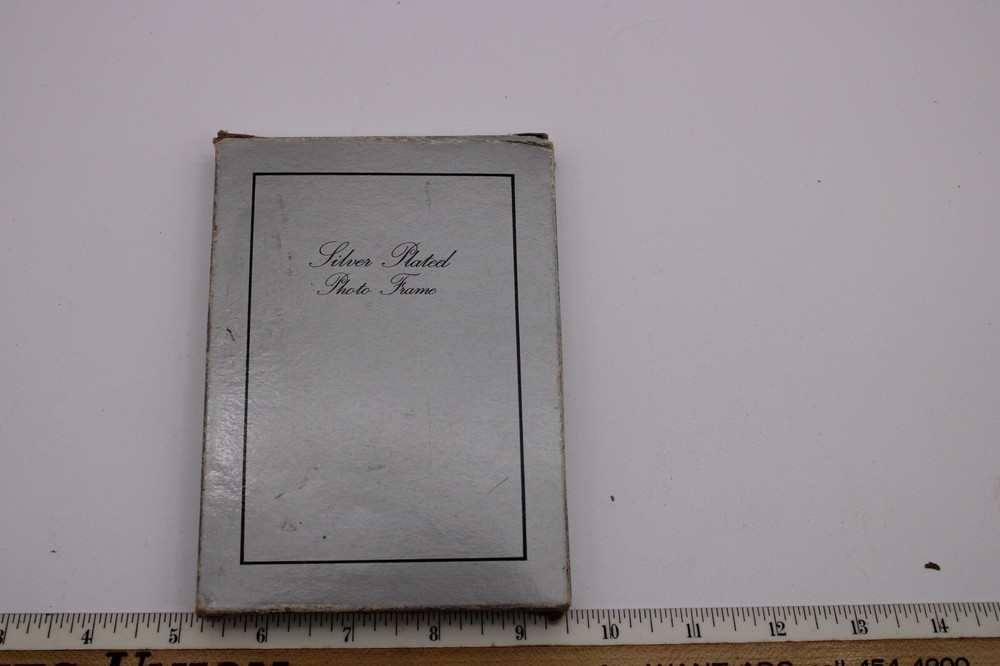 3.5”x5” silver plate picture frame R1D5
