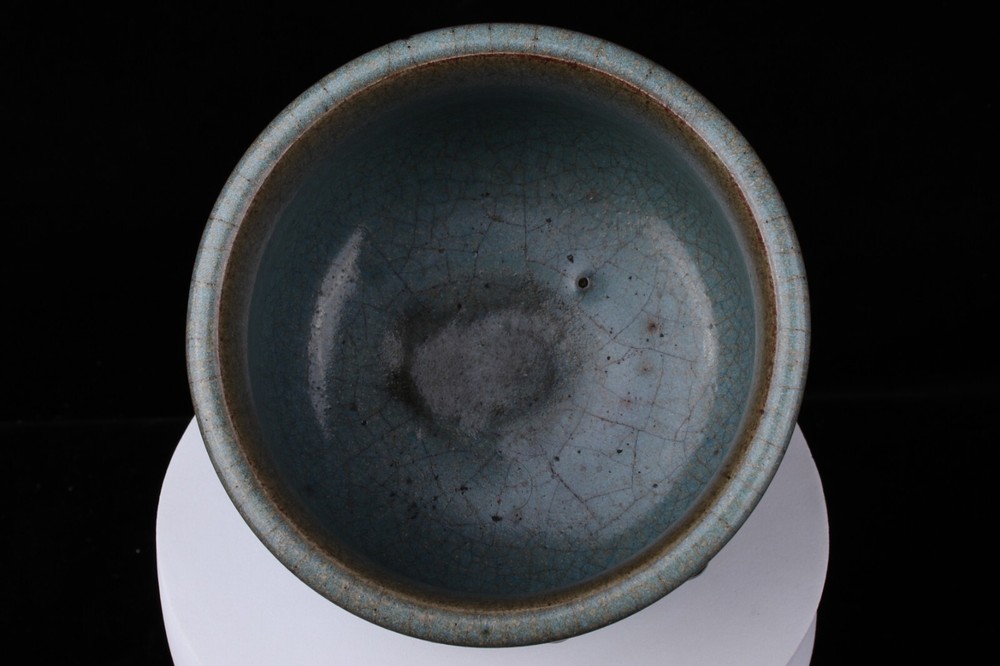 0074 Jun Ware Tripod Incense Burner