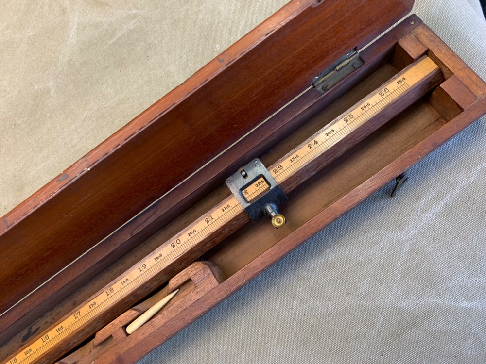 ANTIQUE 26" BEAM COMPASS ASTON MANDER 1917. NICE CASE