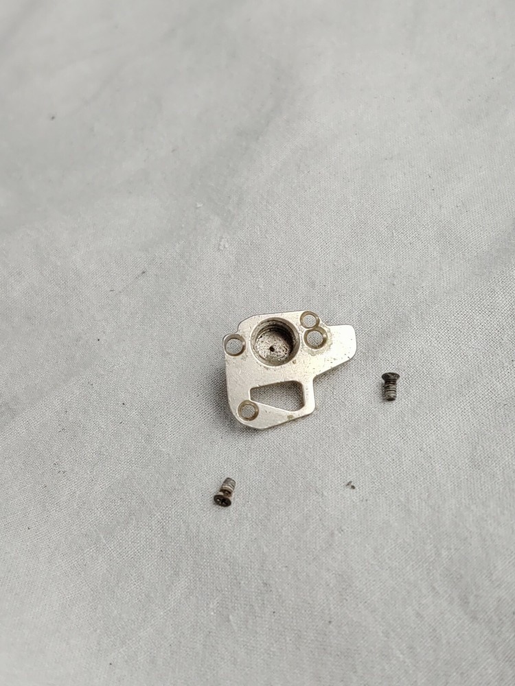 Olympus OM1 Tripod Socket (JYP37)