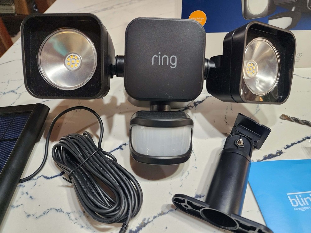 Ring Solar Floodlight Motion Light W/ Panel Open Box Untested Complete