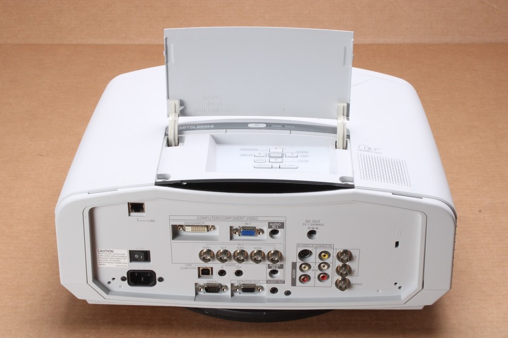 Mitsubishi WD2000 DLP Projector - Fair Condition