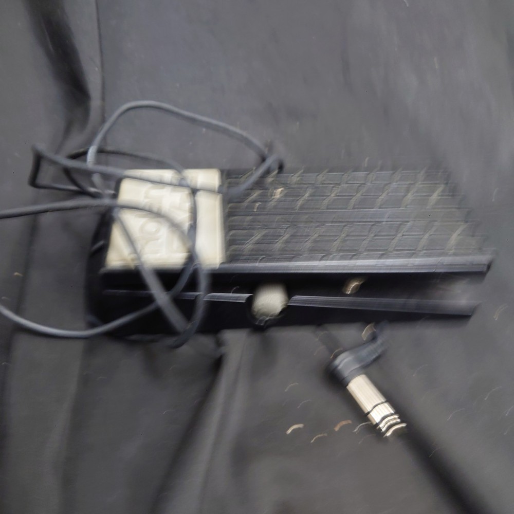 Roland EV-5 Expression Pedal for Synthesizer Keyboard MIDI Controller Good condi