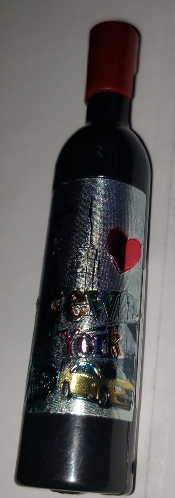 French Wine Bottle Shaped Corkscrew, New York! ( New)
