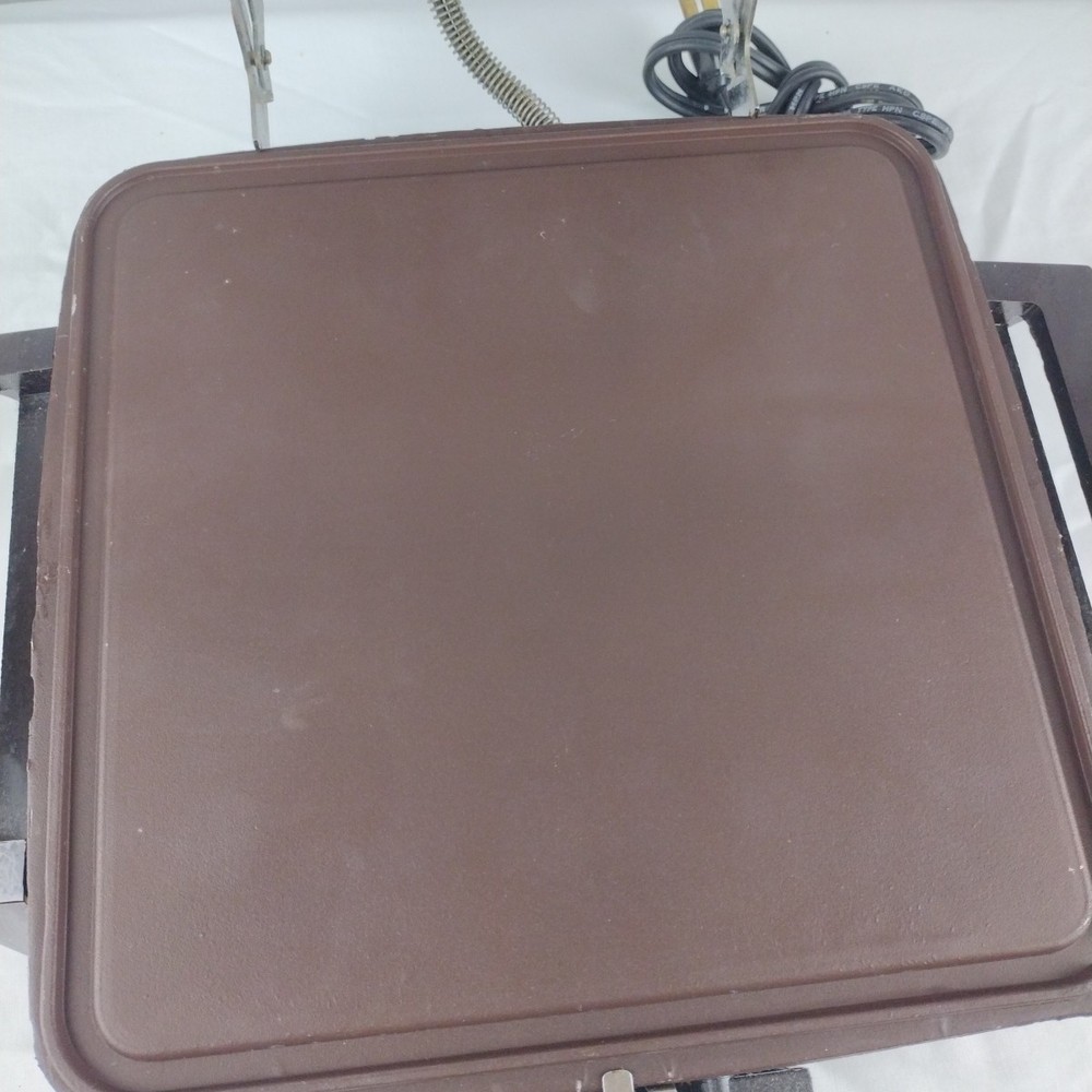 Toastmaster 269 Waffle Maker Griddle Reversible Plates Chrome