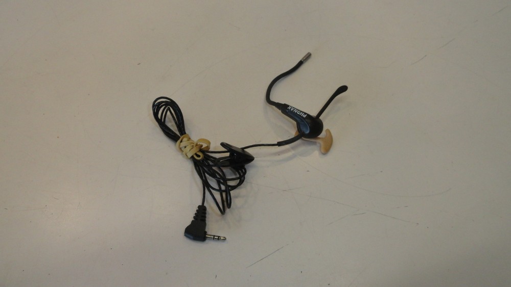 BB1: Phonak Lightweight Over Ear Wired Microphone Mic