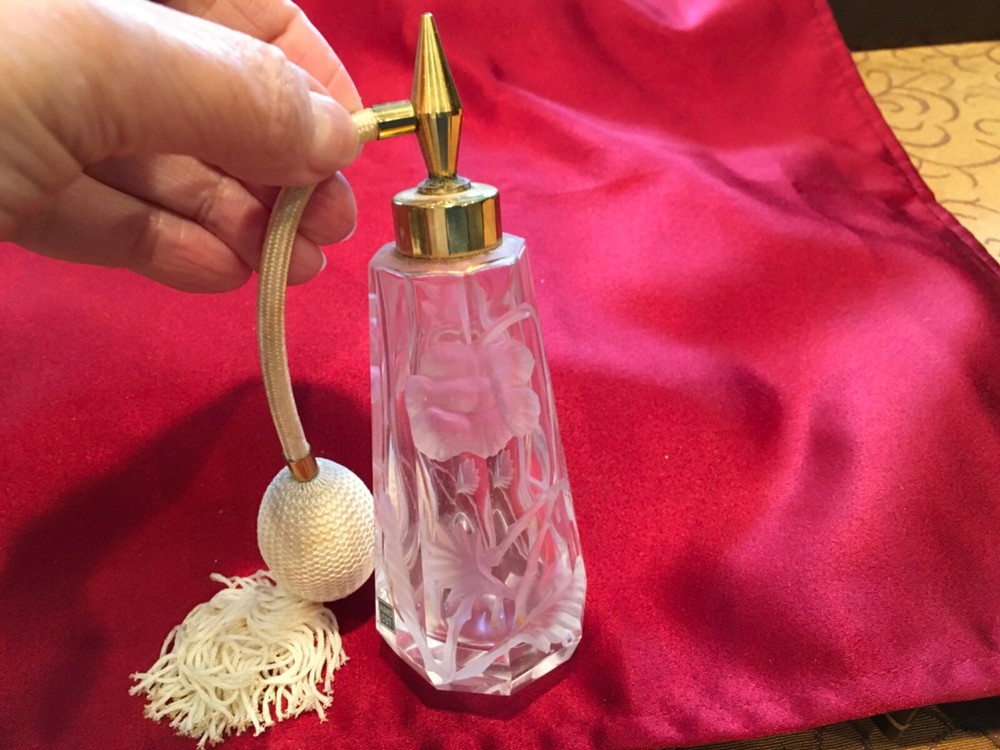 Antique Intaglio Flower Crystal Atomizer Perfume Bottle