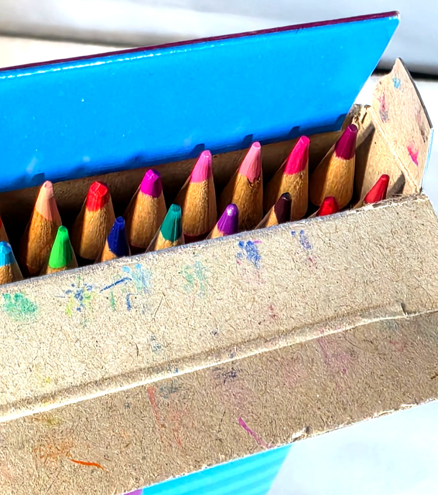 SCHOLASTIC Colored Pencils 50ct - Pre-sharpened - PRE-OWNED