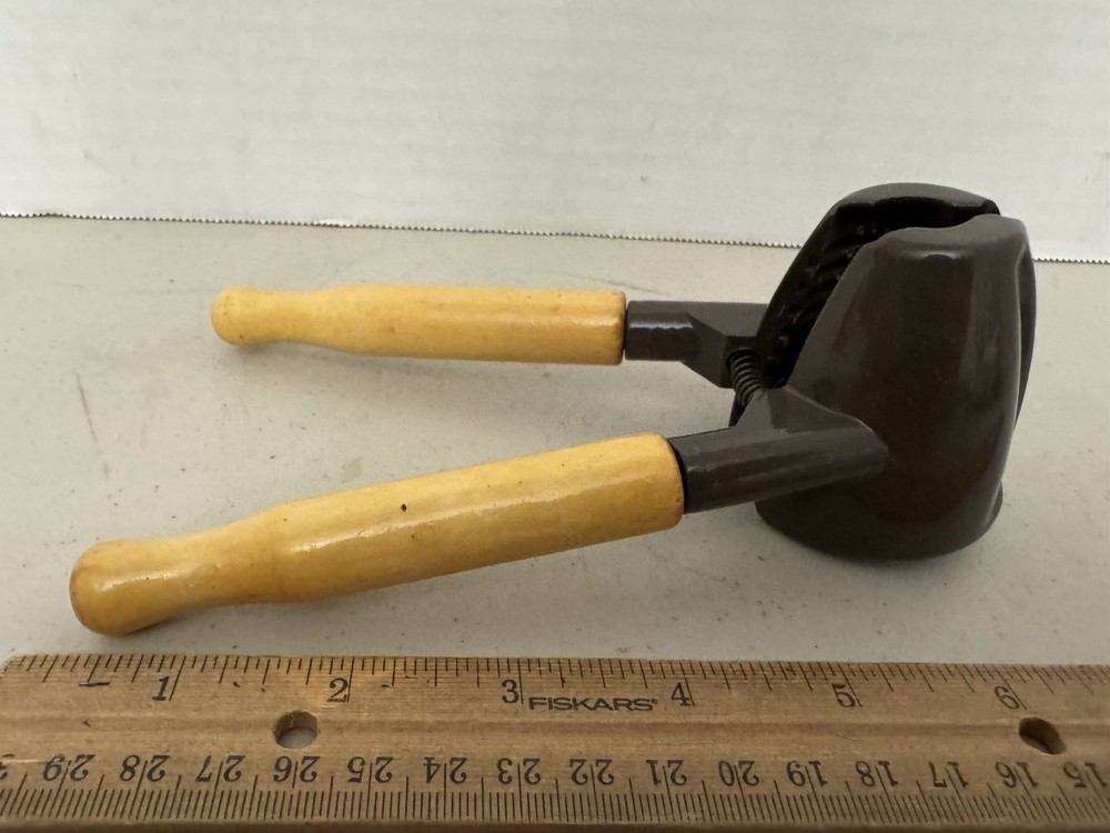 Multifunction 2 in One Tool....Nut Cracker and Bottle Opener