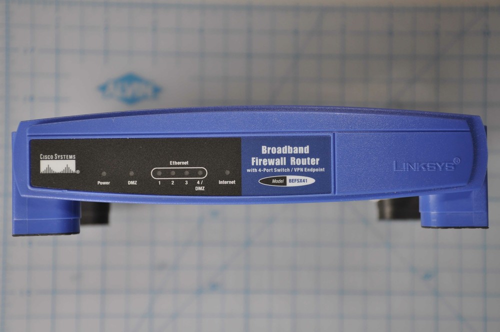 Linksys EtherFast Firewall Router 4 Port, BEFSX41