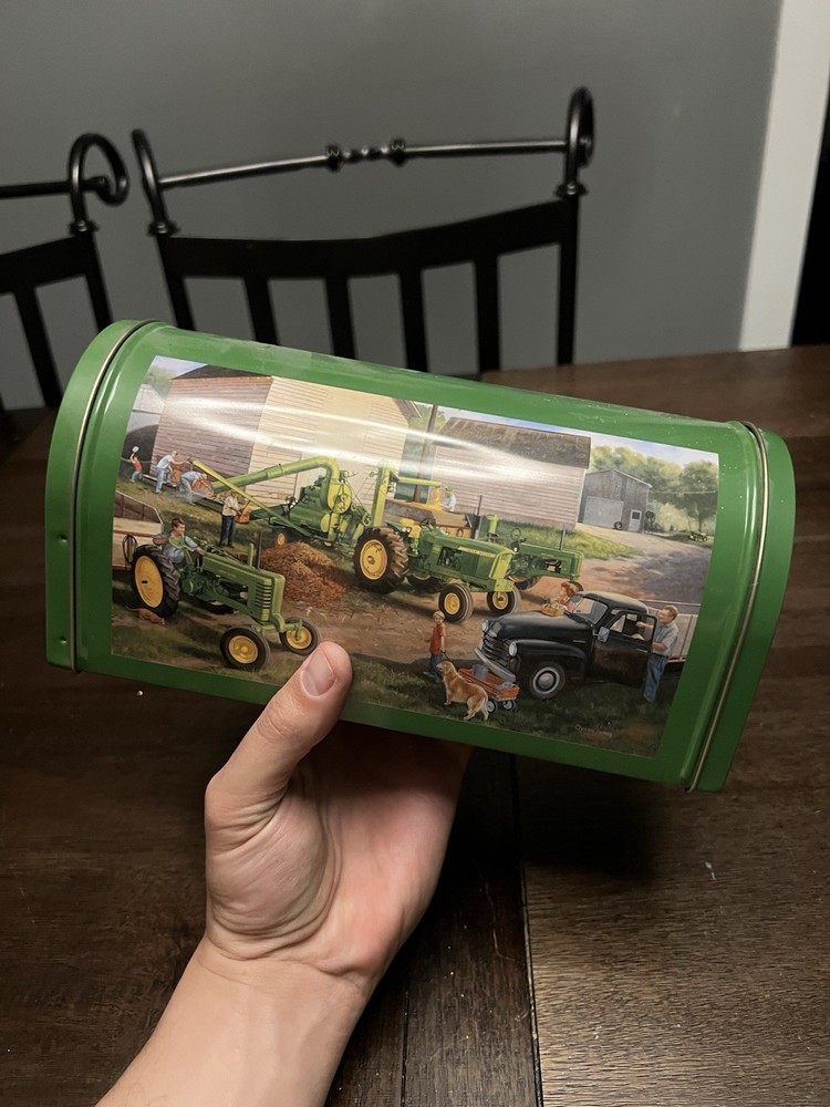 JOHN DEERE TRACTOR COLLECTIBLE TIN LOT