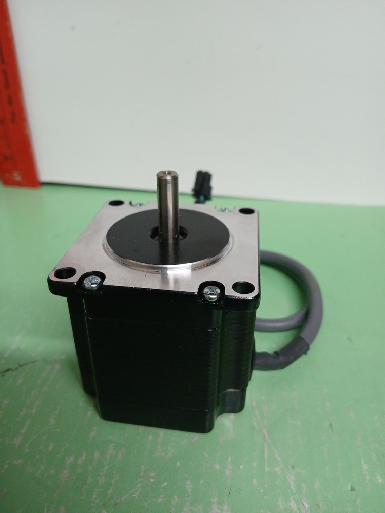 Lin Engineering 5718M-01P-04 Stepping Motor
