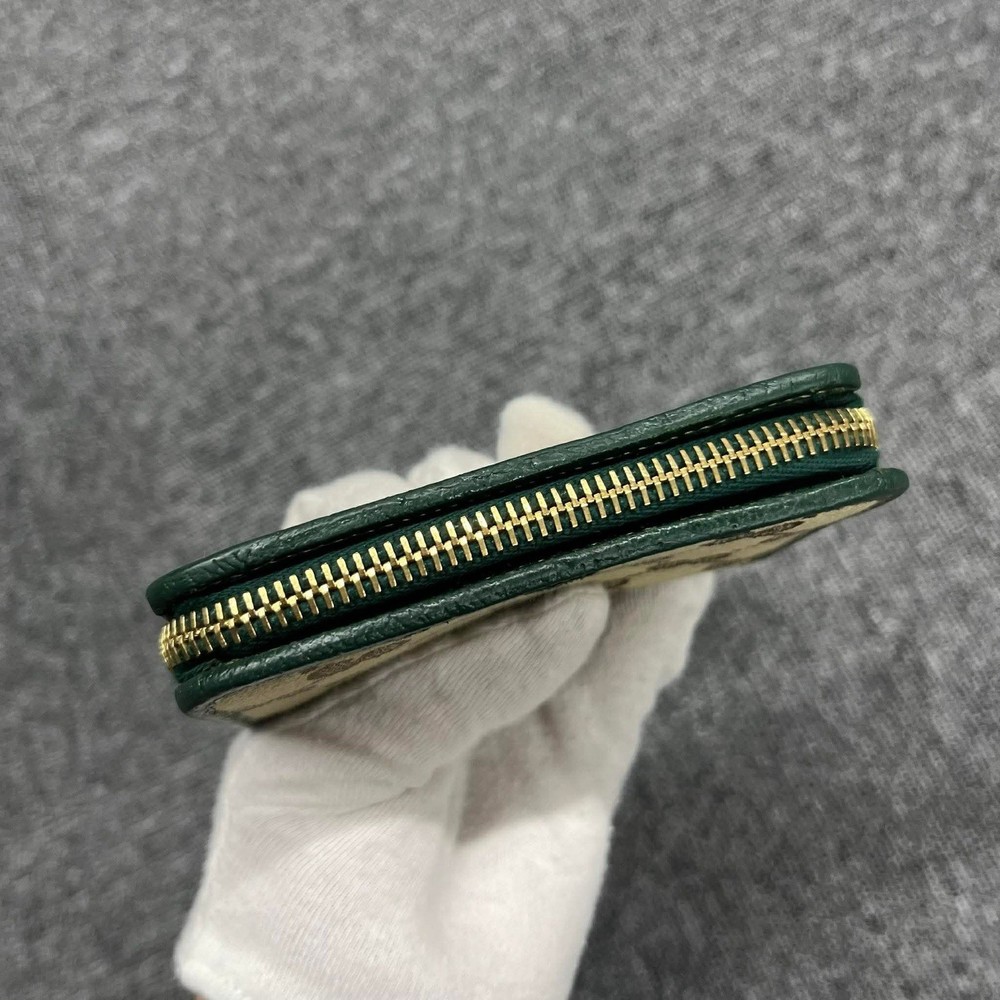 Gucci Compact small wallet Authentic