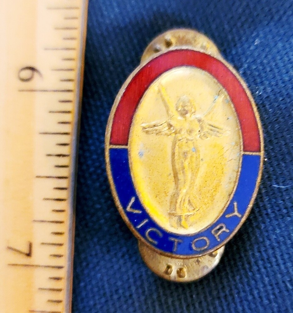 Vintage 1" Vanguard Pin "Victory"