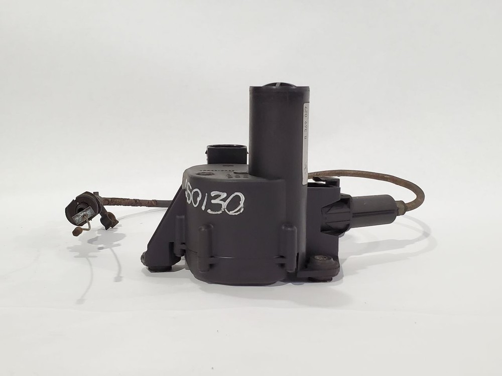 2000 BMW Z3 OEM Cruise Control Actuator with Cable
