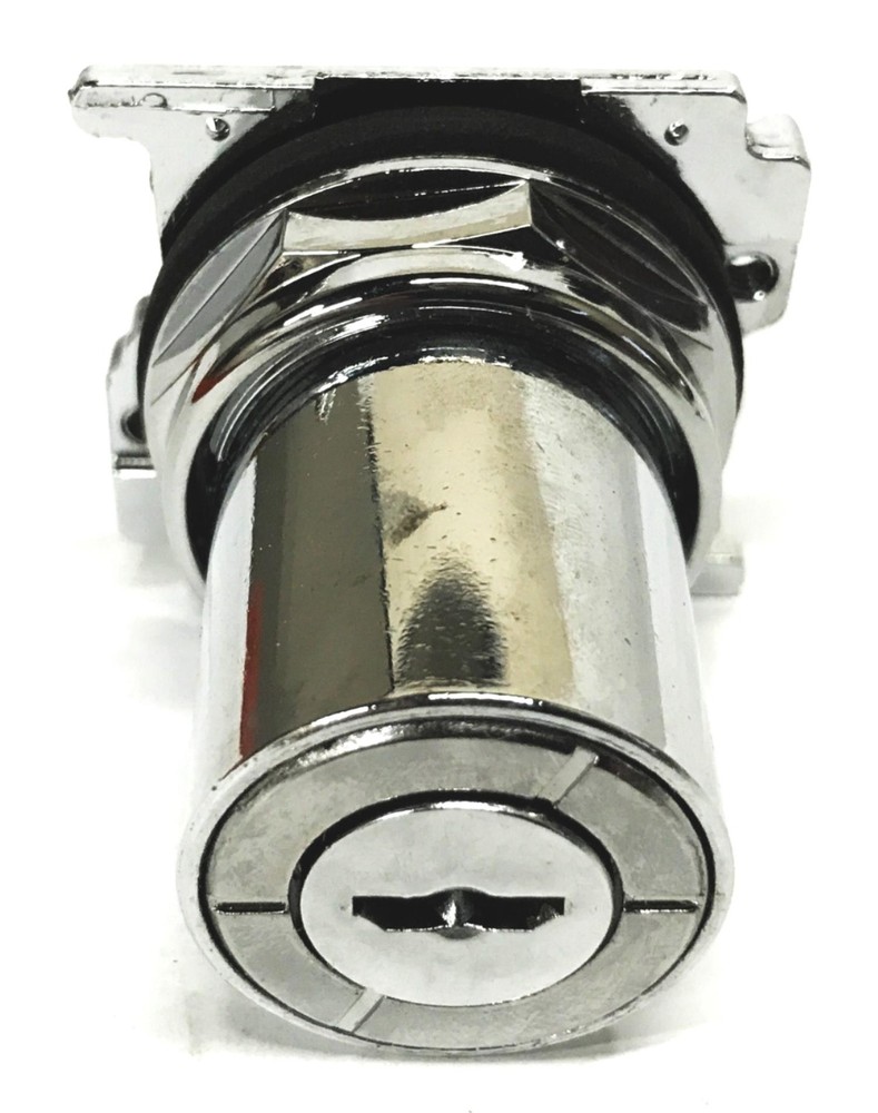 Eaton 3-Position Key Operator Selector Switch 10250ED1083 NOS