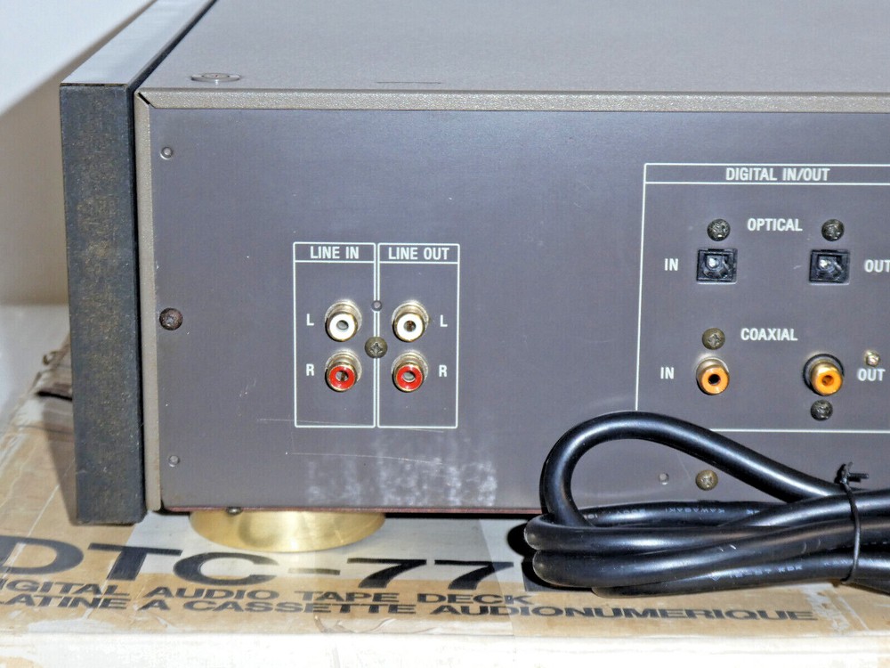 Sony DTC-77ES high-end DAT recorder champagne original packaging, 110 V, serv...