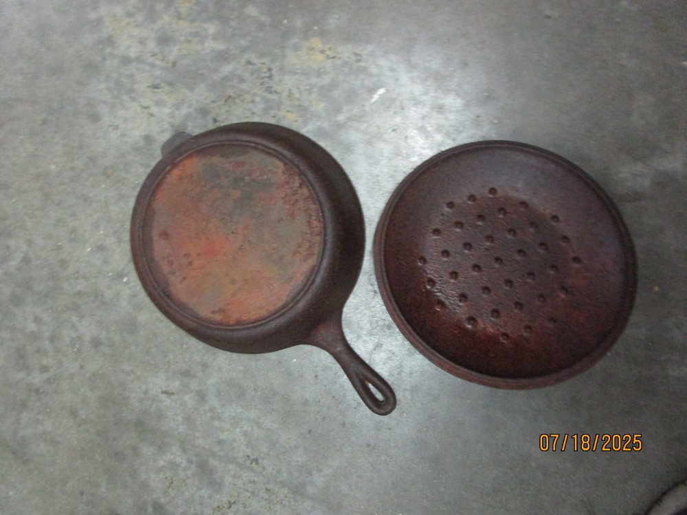 CF Branded Cast Iron Deep Fryer Pan 8D w Lid