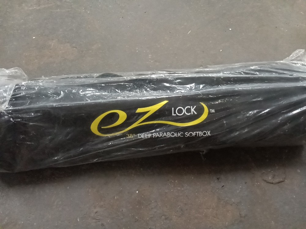 EZ Lock 38" Deep Parabolic Quick Softbox, 16-Sided Parabolic Softbox 518