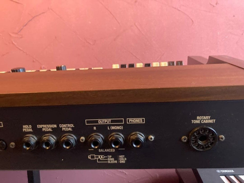 ROLAND VK8 ORGAN STAGE KEYBOARD