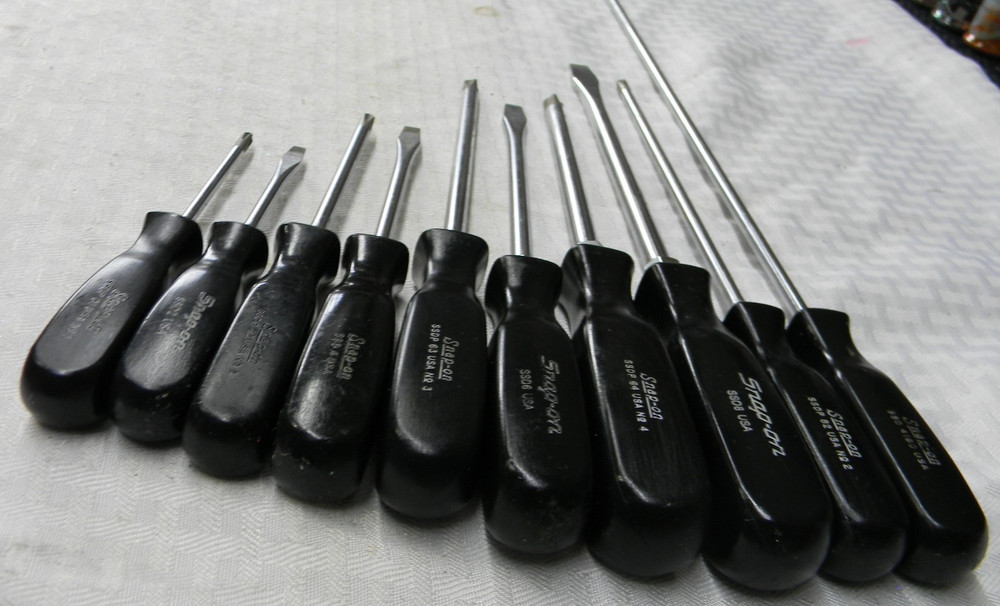 SNAP-ON 10PC BLACK HARD HANDLE COMBINATION DRIVE SCREWDRIVER SET
