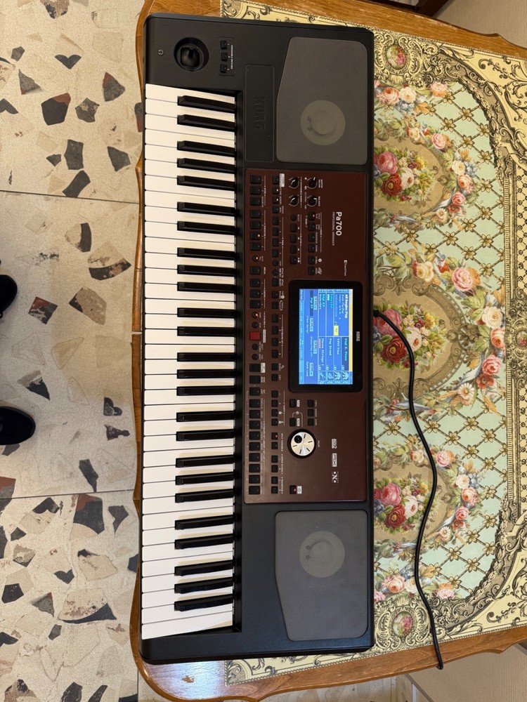 Korg PA700 61 Key Arranger Keyboard