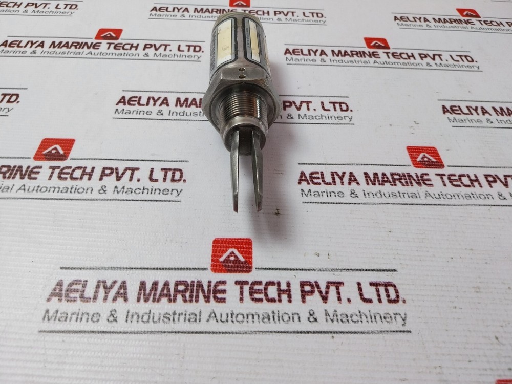 Rosemount 2110 Vibrating Fork Level Switch