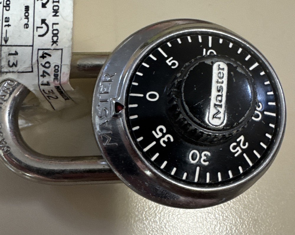 Master Lock Combination Padlock ~ School Gym Work Lockers WORKING with combo tag