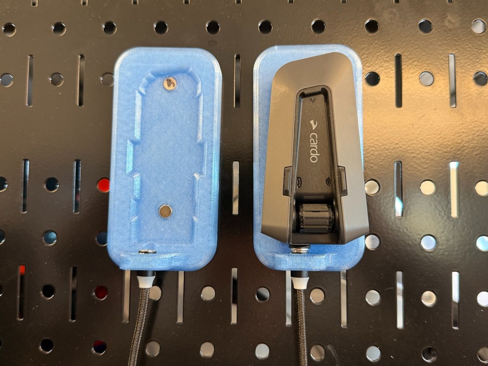 Cardo Packtalk Edge Single Magnetic Charging Cradle System